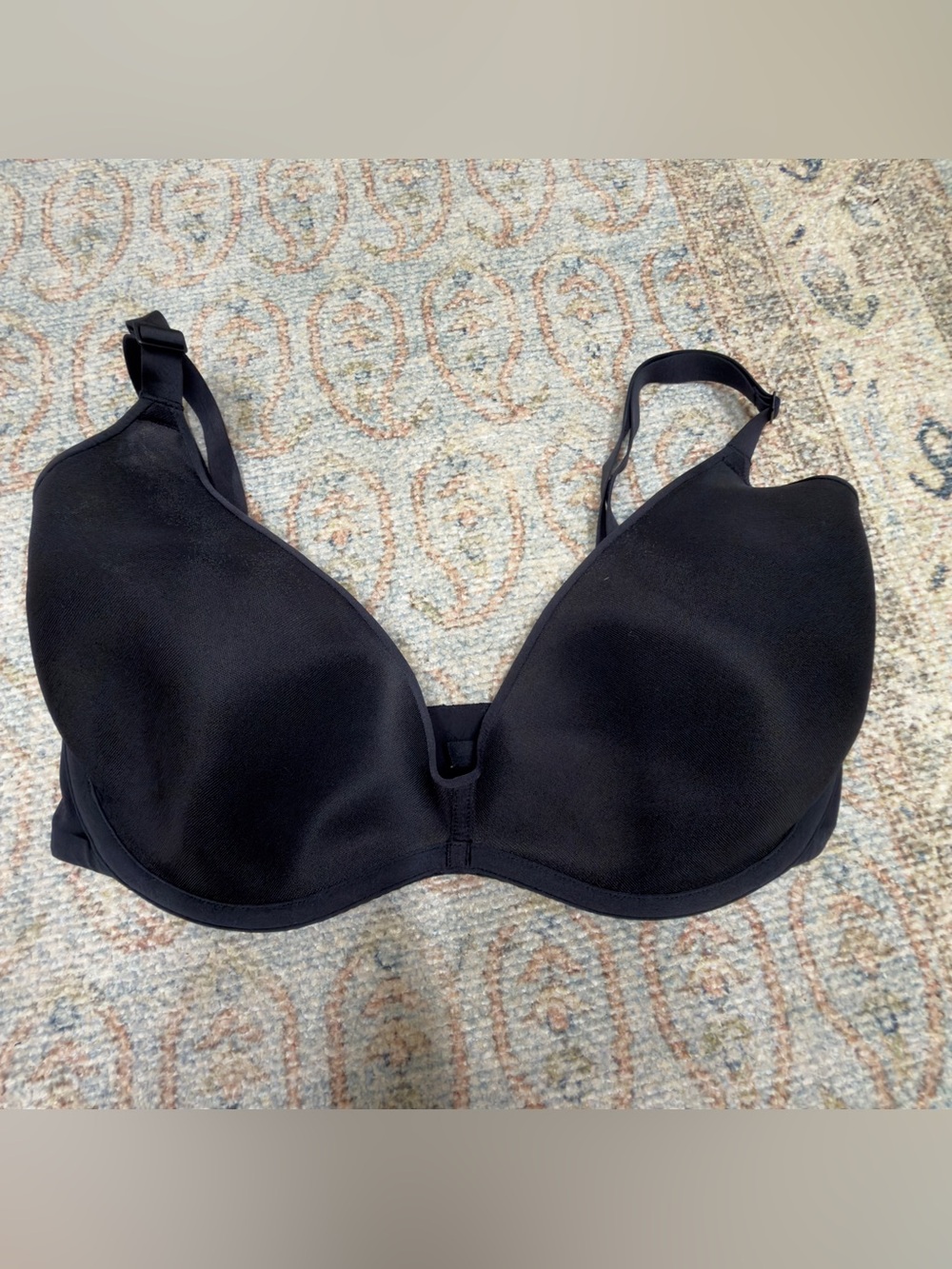 SKIMS Black Seamless unlined mesh Contour Bra size 36DD